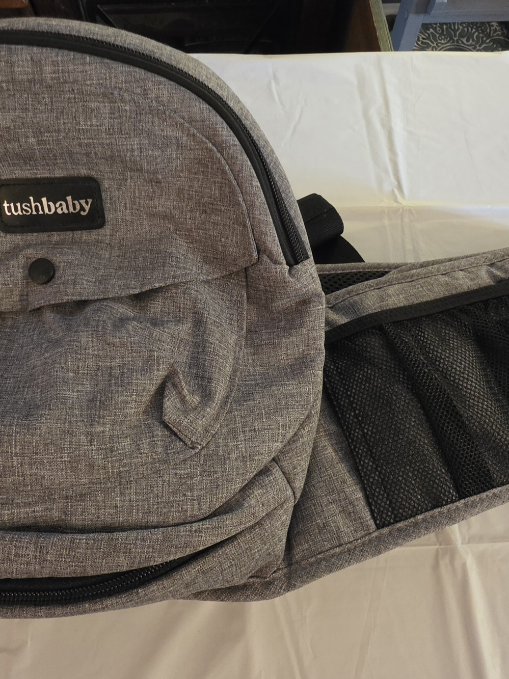 Tushbaby Fanny Pack With S E A T - Picture 5 of 8